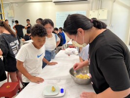 史懷哲營隊:LINE_ALBUM_20240705史懷哲營隊在家政教室做葡萄酥餅_250225_5